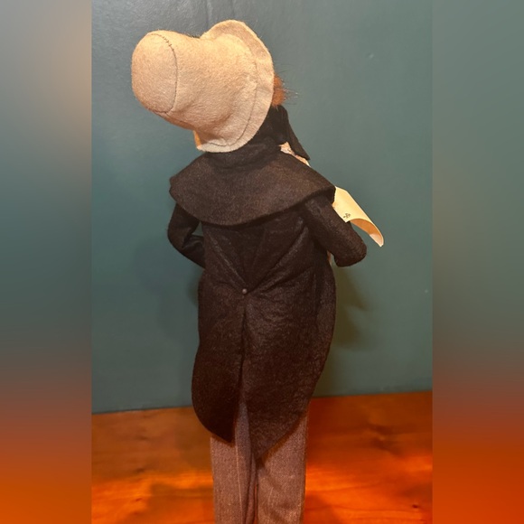 RARE -Vintage 1989 Byers' Choice Caroler -Victorian Man w/ Music Sheet -Like New - Picture 7 of 9